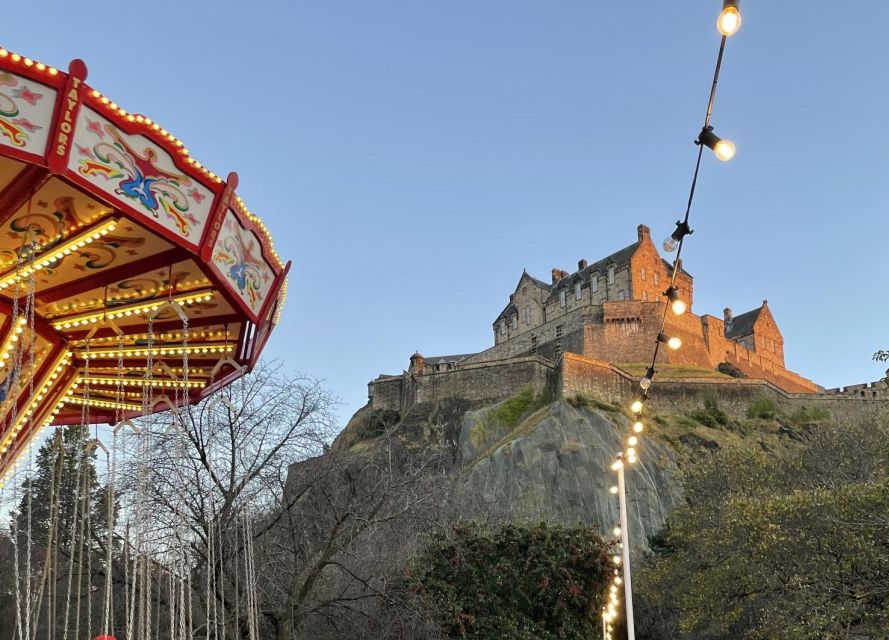 Edinburgh: Christmas Walking Tour with Gingerbread Treat - From the Royal Mile into Edinburgh’s Christmas season