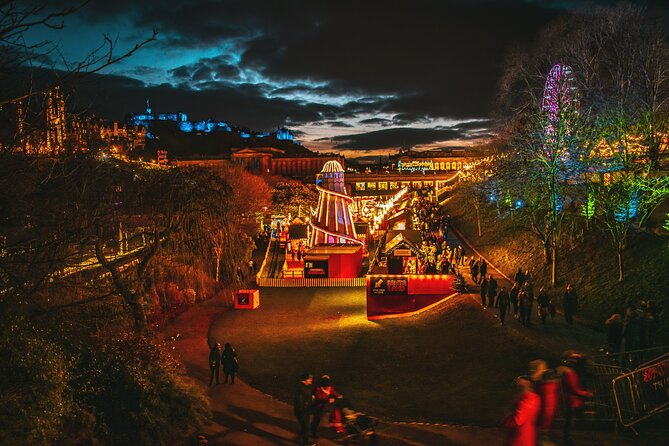 Edinburgh's Christmas Lights and festive Black Taxi Tour - What the driver can add to the evening