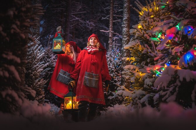 Elf Hat Academy in Santas Village of Rovaniemi - Learning the elf language and dances