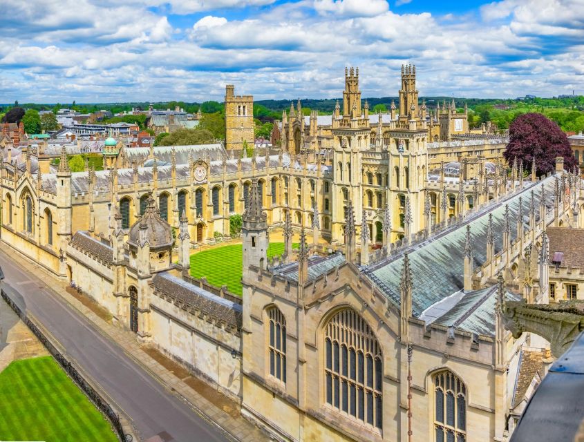 From London: Christmas Day Trip to Windsor, Oxford & Avebury - Key points to know before booking