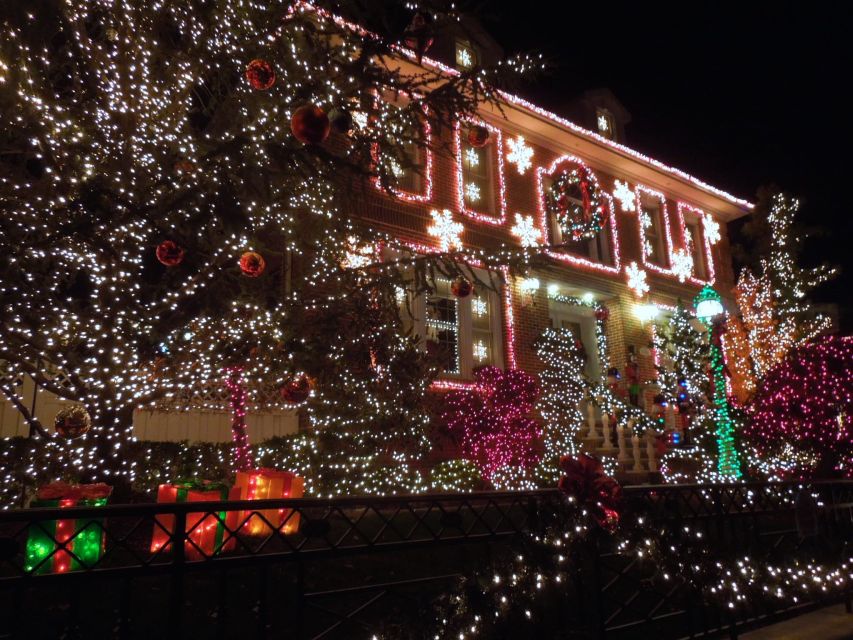 From Manhattan: 4-Hour Christmas Lights Luxury Bus Tour - Who Should Book This Christmas Lights Tour?