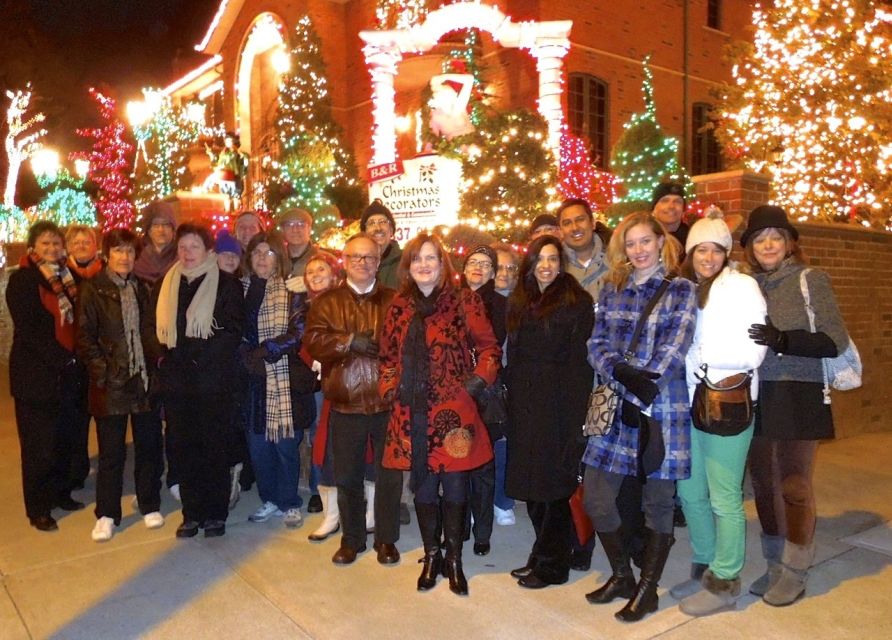 From Manhattan: 4-Hour Christmas Lights Luxury Bus Tour - Starting at Greeley Square Park