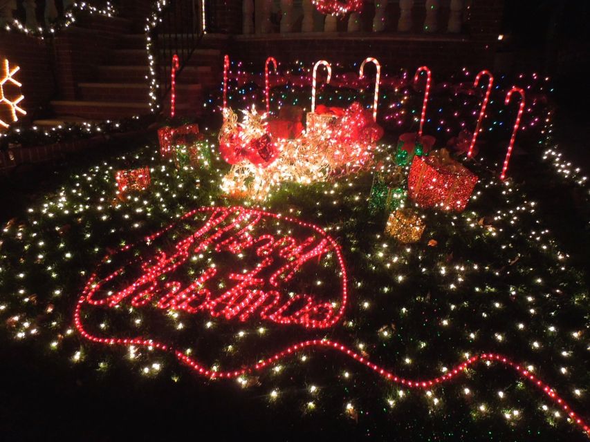From Manhattan: 4-Hour Christmas Lights Luxury Bus Tour - Cold Weather, Mobility, and Family Planning