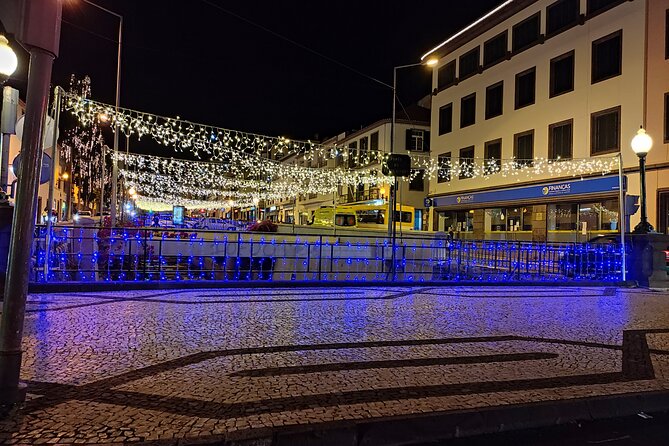 Funchal Christmas lights sightseeing night tour - A private tour with a local guide