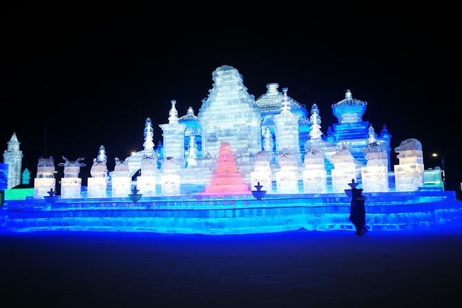 Harbin Ice Festival New Year Eve Countdown Group Tour on December 31 - Staying warm during a very cold night