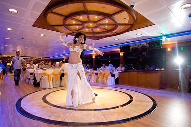 Istanbul New Year Party Cruise trough Bosphorus - Dinner on a party boat