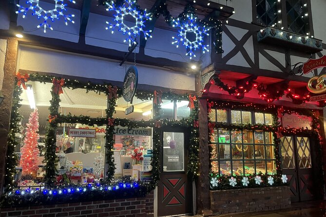 Leavenworth Christmas Lights Tour from Seattle - What the $295 price really covers
