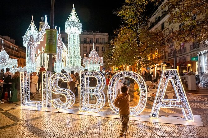 Lisbon: Christmas Lights by Tuk Tuk - Key points at a glance