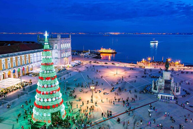Lisbon: Christmas Lights by Tuk Tuk - The ride toward Praca Luis de Camoes