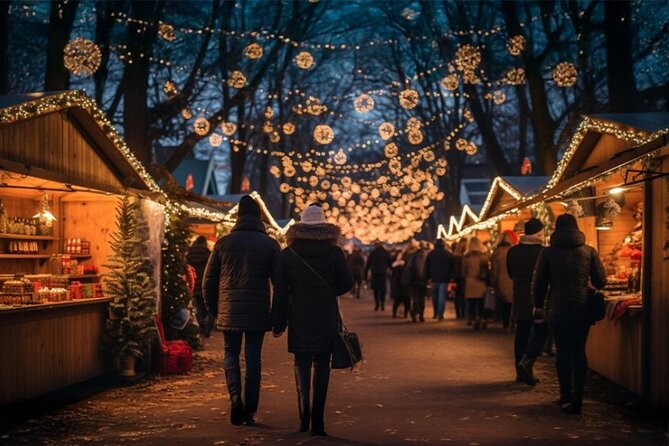 Lisbon: Christmas Lights by Tuk Tuk - Who will enjoy this most?