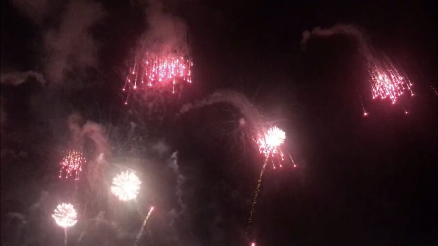 Lisbon: New Year's Eve Fireworks Sail Boat Tour - Six landmarks between the marina and midnight