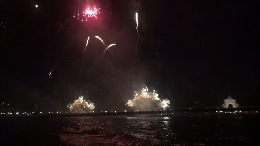 Lisbon: New Year's Eve Fireworks Sail Boat Tour - Who will enjoy this New Year’s Eve cruise?