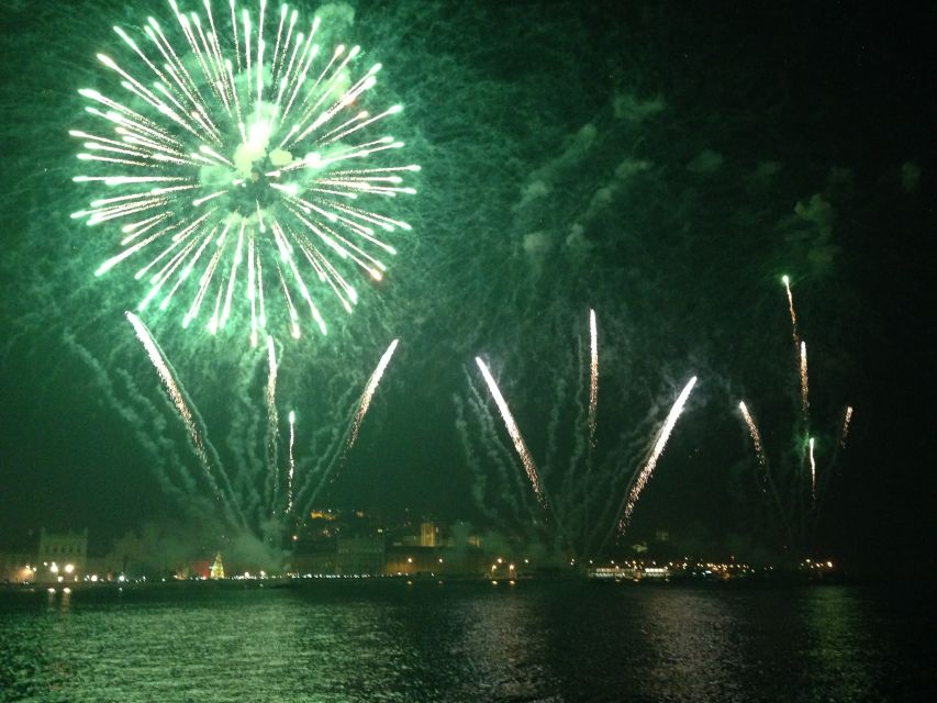 Lisbon: New Year’s Eve Fireworks Tagus River Sailing Cruise - Key points to know before you book