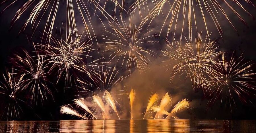 Lisbon: New Year’s Eve Fireworks Tagus River Sailing Cruise - Belem Tower and the first river views