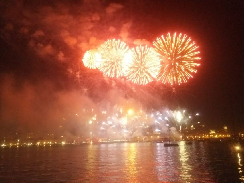 Lisbon: New Year's Eve Tagus River Cruise with Open Bar - Why a Tagus cruise works for New Year’s Eve