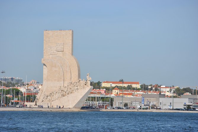 Lisbon New Years Eve Sailing Tour - Why the Tagus is a fine place to welcome the new year