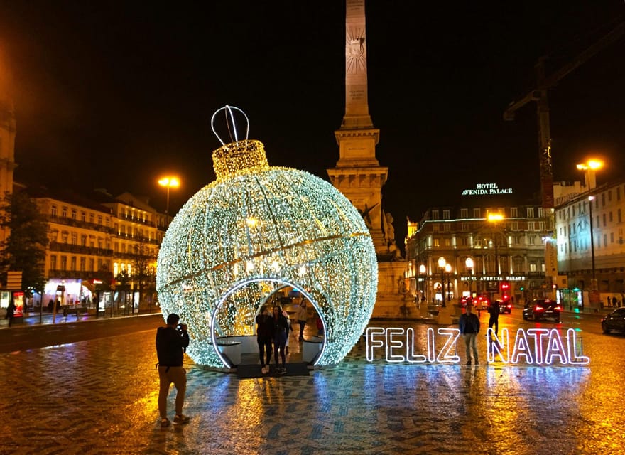 Lisbon: Private Christmas Lights Tour by Eco Tuk Tuk - Starting near Time Out Market