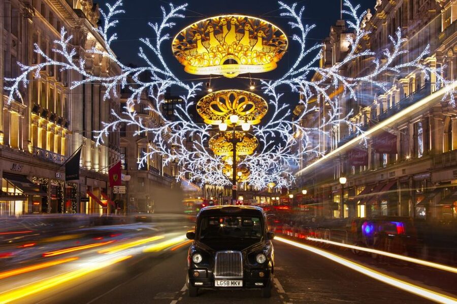 London: Christmas Eve City Tour with Dinner & Midnight Mass - Key points to know before booking