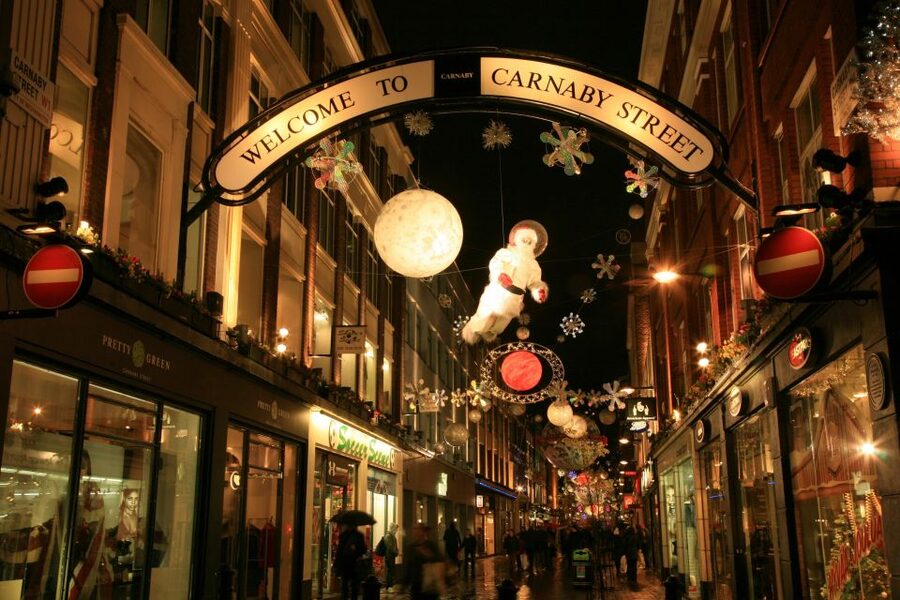 London: Christmas Eve City Tour with Dinner & Midnight Mass - What this Christmas Eve tour is really about