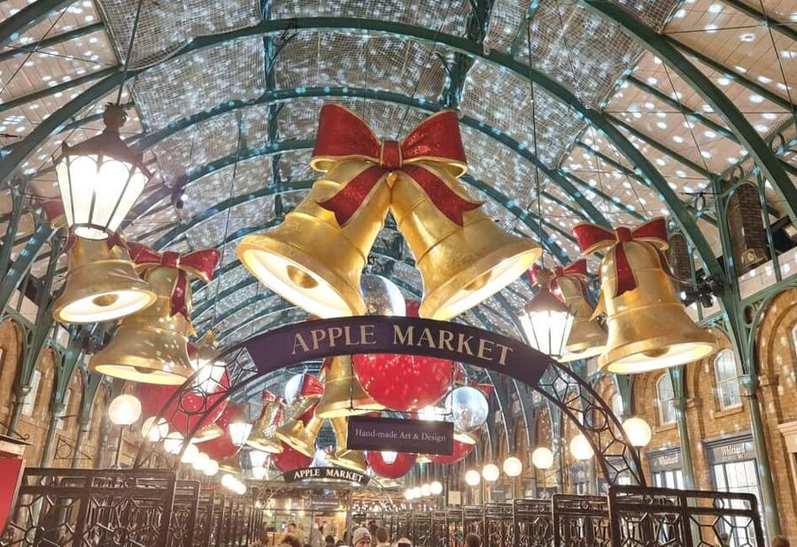 London: Christmas Lights Guided Walking Tour Small Group - Mayfair and New Bond Street after dark