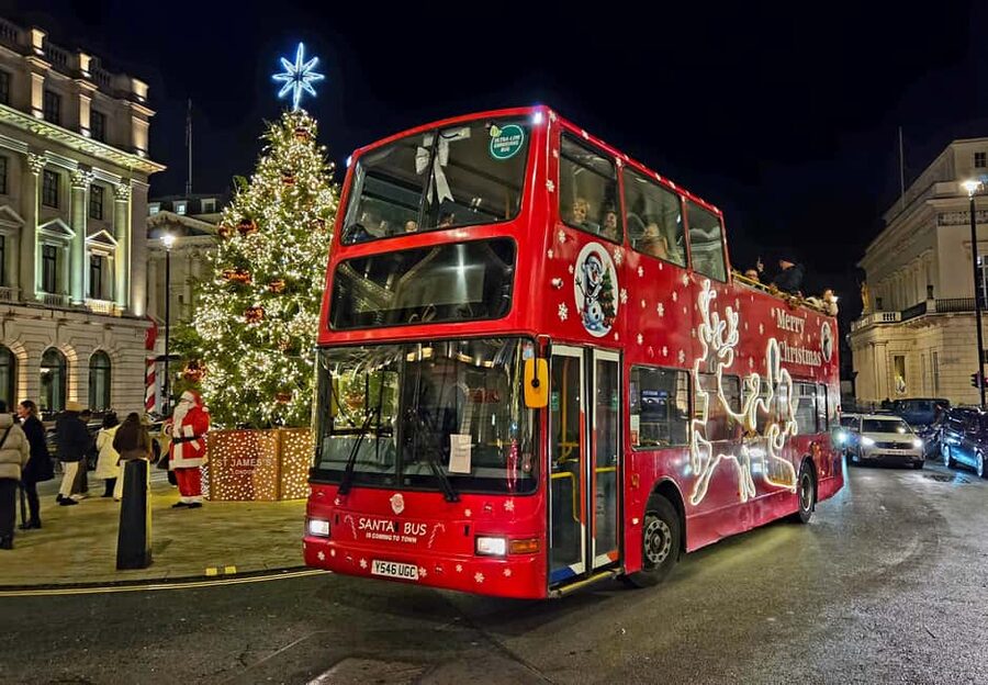 London: Christmas Lights Santa Sleigh Open-Top Tour - St James’s and Piccadilly after dark