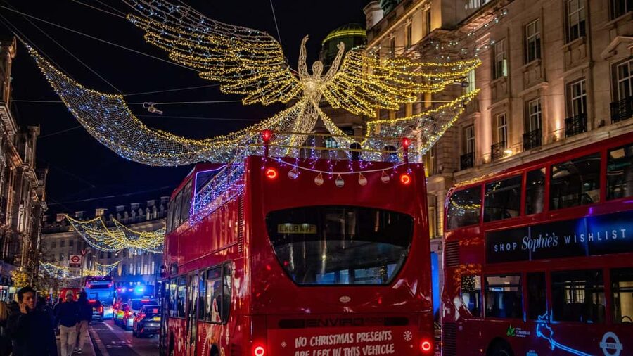 London: Christmas Lights Santa Sleigh Open-Top Tour - Whitehall, Big Ben, and the London Eye