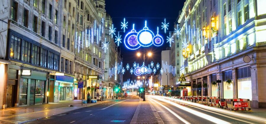 London: Christmas Lights Self Guided Walking Tour - Why the app format matters
