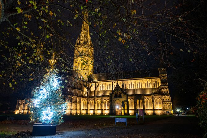 London: Christmas Market Tours in Salisbury and Winchester - Leaving London at 9:00 a.m.
