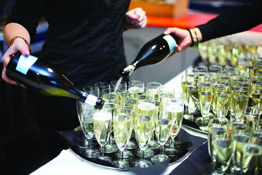 London: Christmas Party Lunch Cruise - Quick take: what matters most