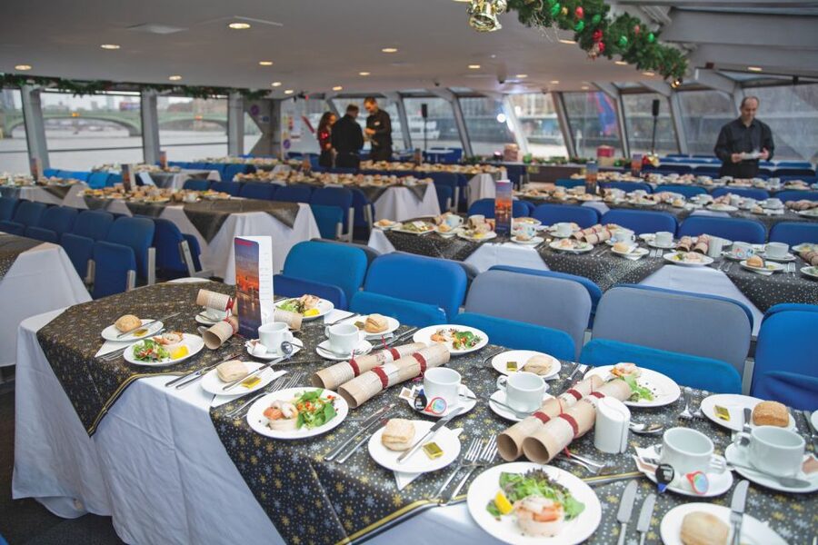 London: Christmas Party Lunch Cruise - A Christmas lunch with London outside the window