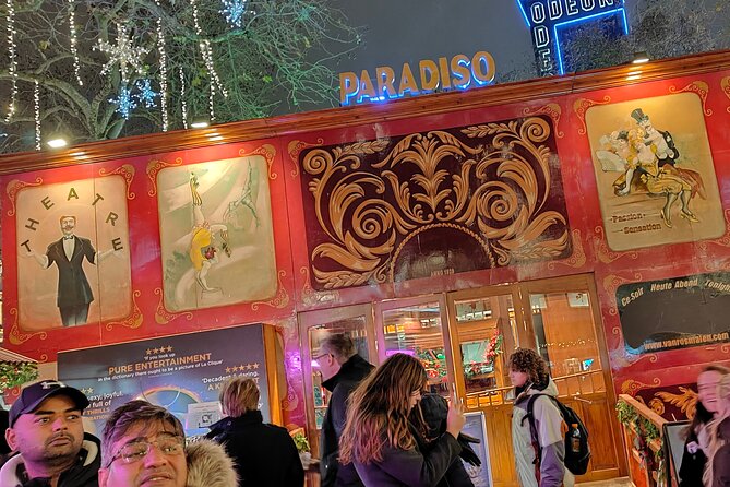 London Christmas Sparkle Private Walking Tour - Carnaby Street, Piccadilly Circus, and Leicester Square