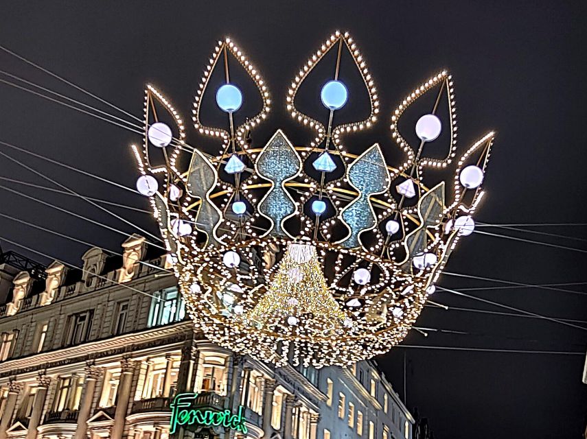 London Christmas Sparkle Walking Tour Small Group - Mayfair and Bond Street: shop windows as Christmas theater