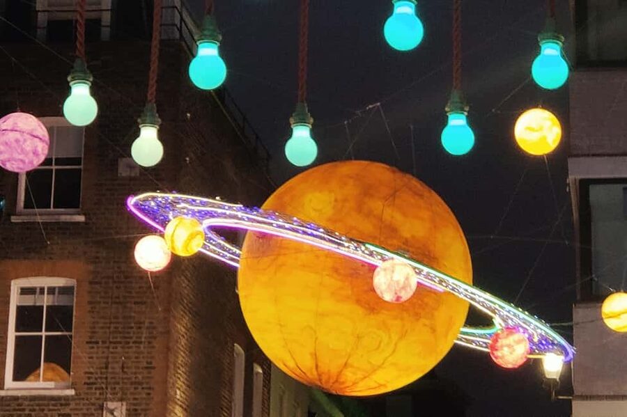 London Christmas Sparkle Walking Tour Small Group - Covent Garden brings the evening together