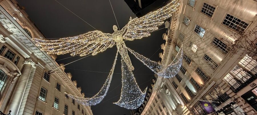 London Christmas Sparkle Walking Tour Small Group - From Londinium to London after dark
