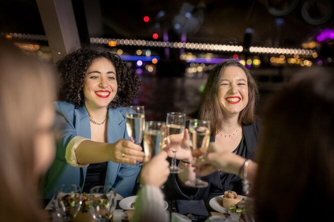 London New Year's Eve Dinner Cruise - Coca-Cola and the first upper-deck photo stop