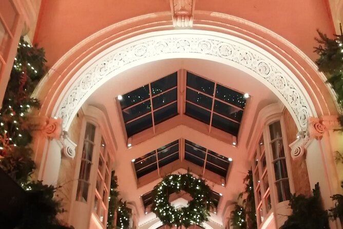 London Private Christmas Lights Walking Tour with Local Guide - What two hours really means