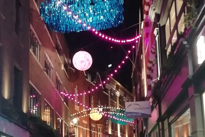 London Private Christmas Lights Walking Tour with Local Guide - Oxford Street and Bond Street: a bright beginning