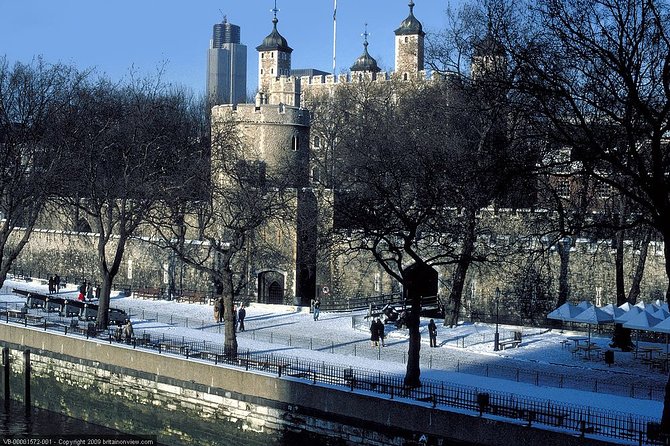 London Sights and Sounds on Christmas Day Afternoon Guided Tour - The Tower of London from the coach