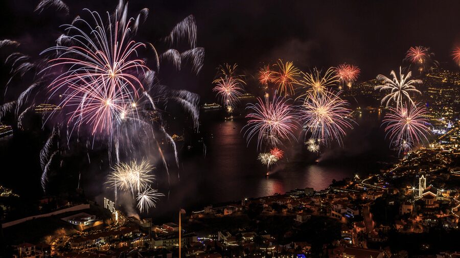 Madeira: Pre-Sell New Year’s Eve - Fireworks at Sea 2025/26 - Key points to know