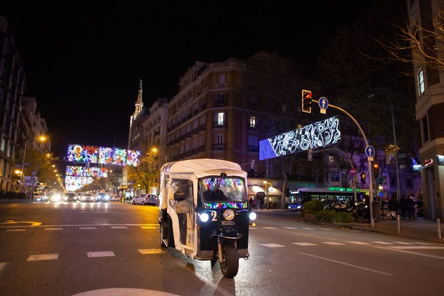 Madrid: Private Christmas Lights Tour by Eco Tuk-Tuk - The Prado and San Jerónimo el Real