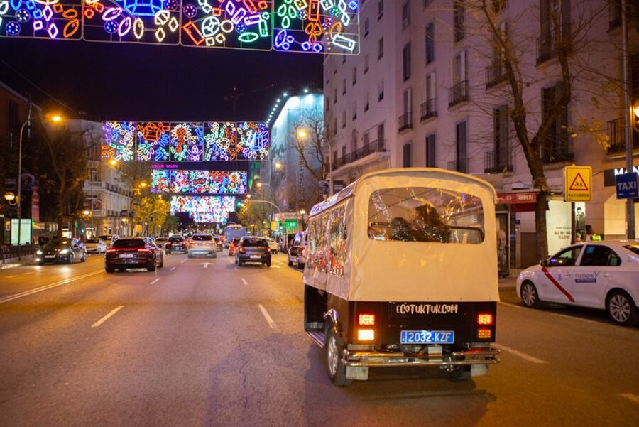Madrid: Private Christmas Lights Tour by Eco Tuk-Tuk - Puerta de Alcalá and the first look at Retiro