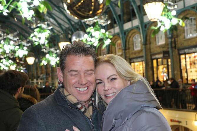 Magical Christmas Lights in London: Private Black Cab Tour - Why a black cab works so well at Christmas