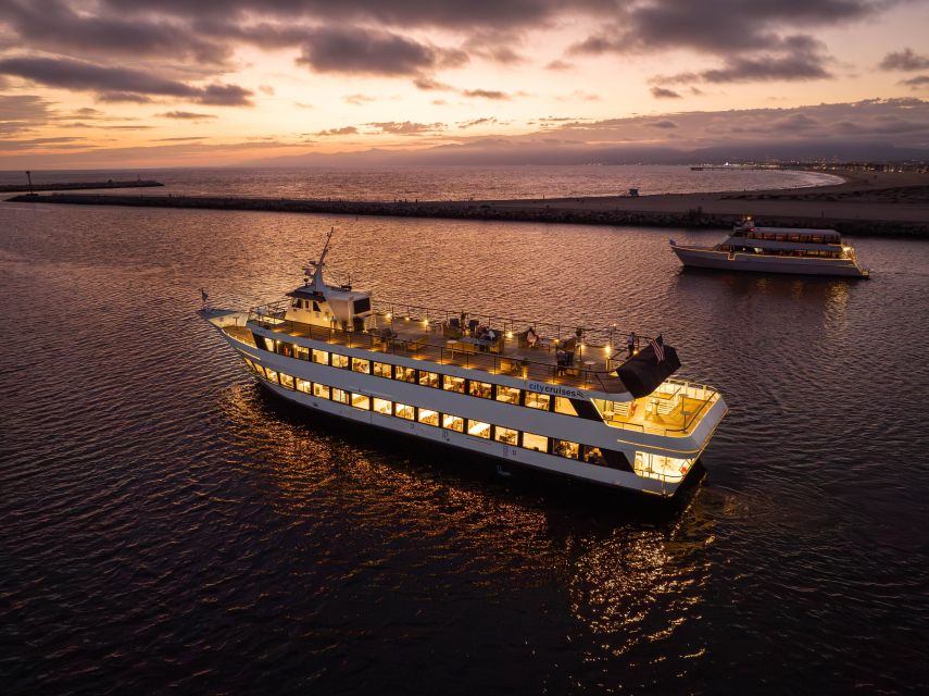 Marina Del Rey: Christmas Eve Buffet Brunch or Dinner Cruise - Boarding and settling in for the cruise