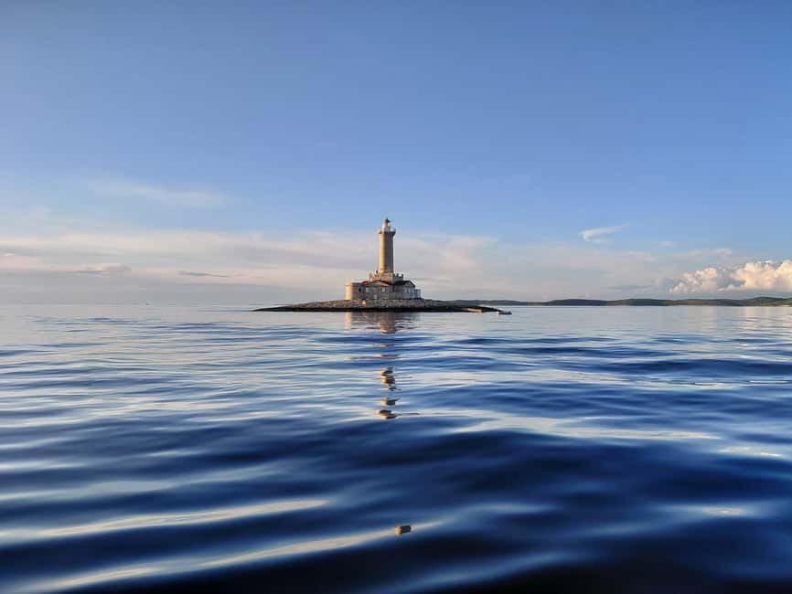 Medulin: Christmas Boat Trip with Lunch and Drinks - Key details before you book