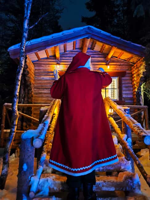 Meet Santa Claus in his magical forest of Sonka Lapland (Rovaniemi) - Following the illuminated path