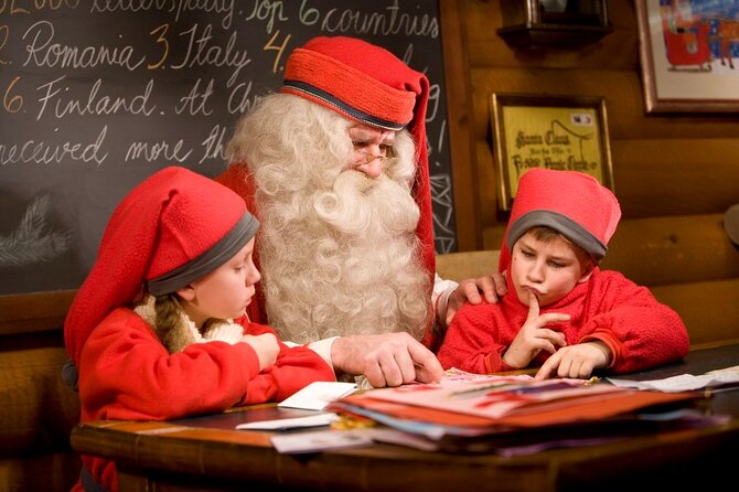 Meet Santa Claus & Santa's Reindeer Ride & Greet Huskies - What guides add to the morning