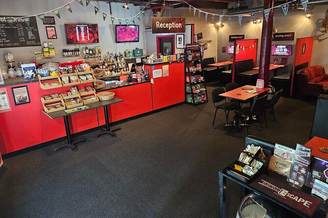 moviESCAPE Stockport Santa's Express Christmas Escape Room Game - What happens inside Santa’s Express