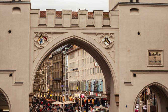 Munich Christmas Market Tour - Wittelsbacherplatz and its medieval market