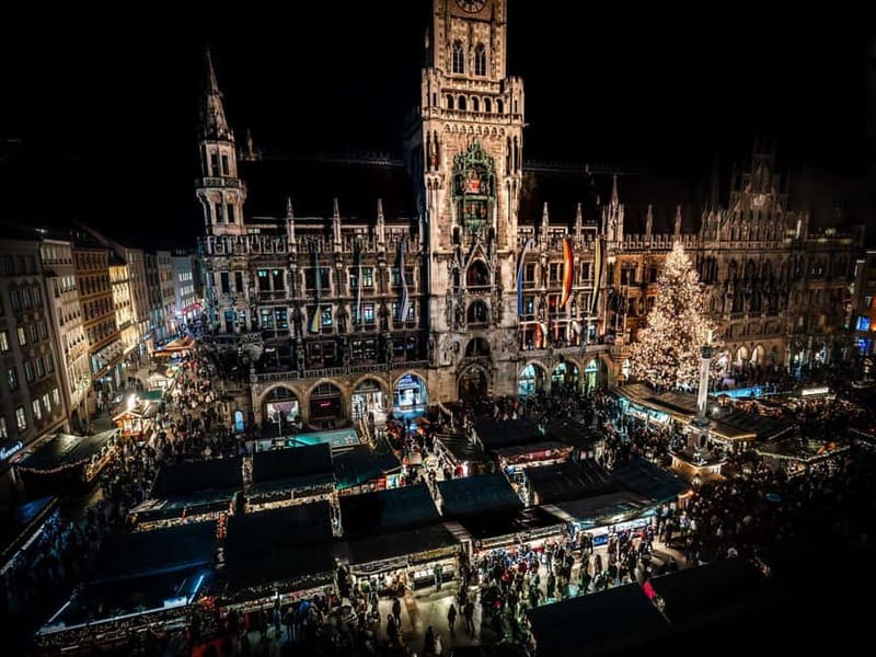 Munich: Christmas Markets Food & Drink Tour - The Medieval Market near Odeonsplatz