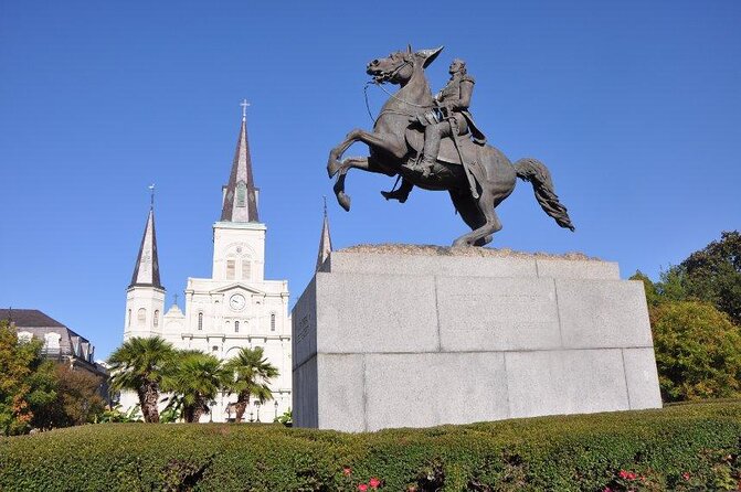 New Orleans French Quarter: Seasonal Christmas Tour - What this $55 French Quarter walk is really offering